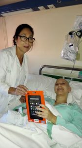 Juegaterapia dona Tablets a Oncología Infantil 0